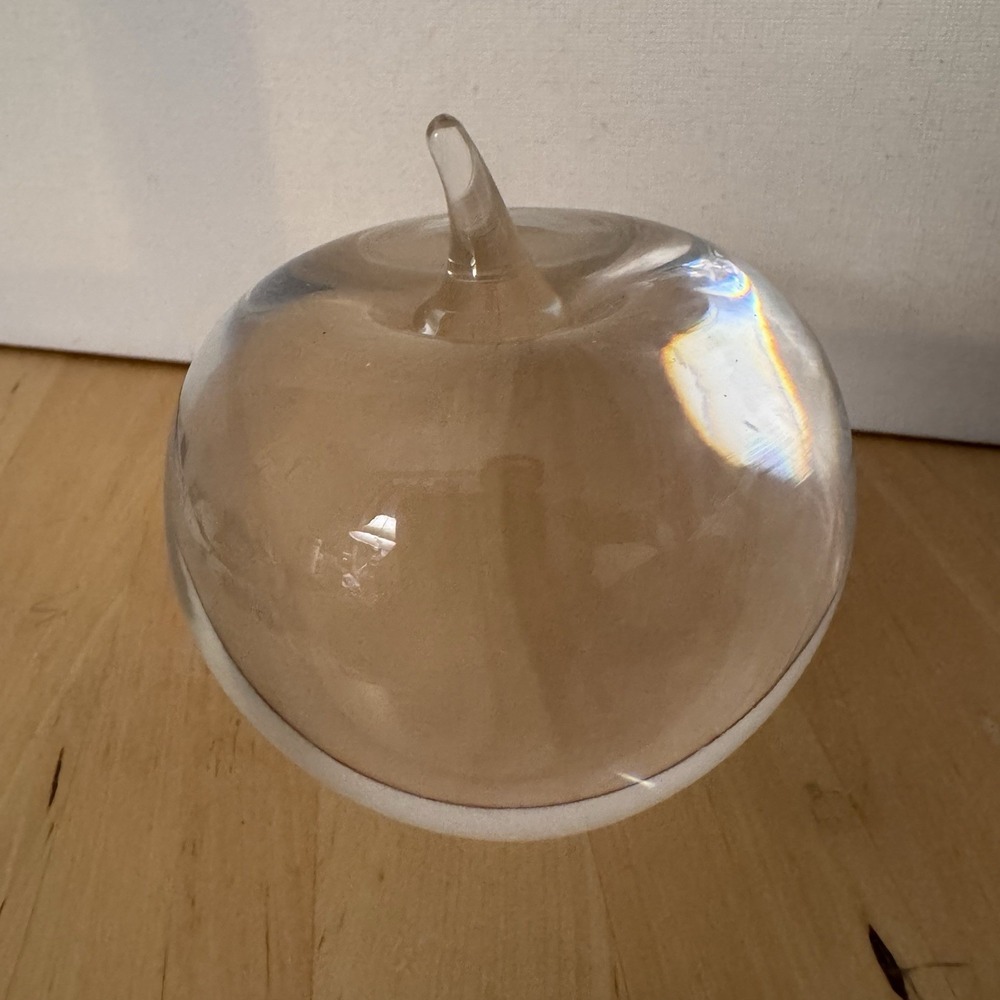 Tiffany‎ & Co Crystal Apple Paperweight Elegant Desk/Home Decor Gift Signed